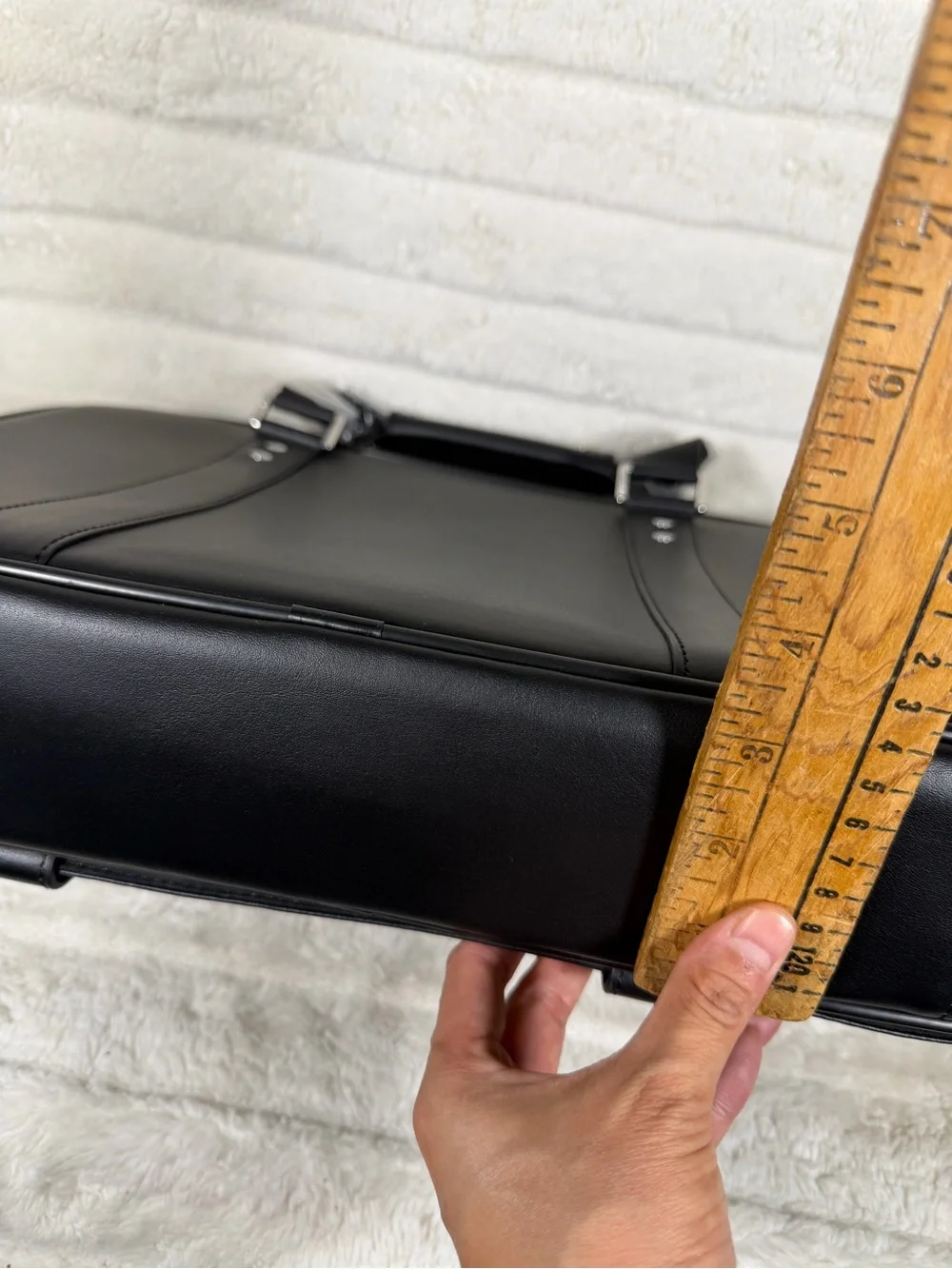 Vocier F25 Leather Briefcase - Black $445 Quiet Luxury